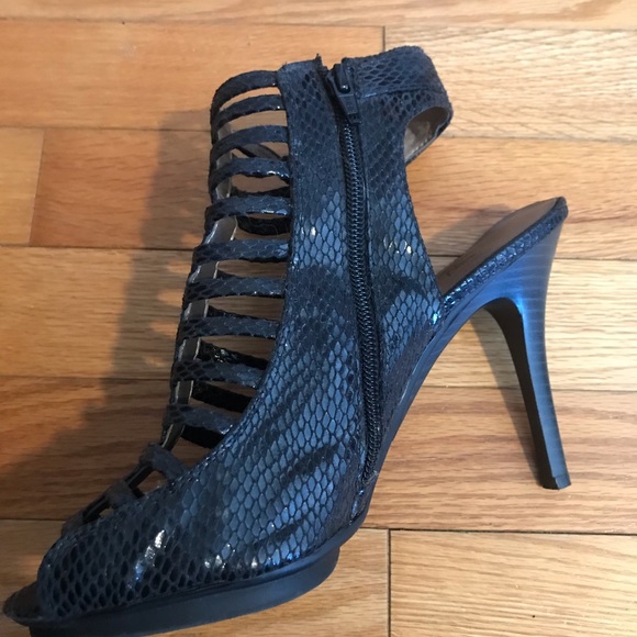 Cage, heeled sandals - Picture 3 of 4